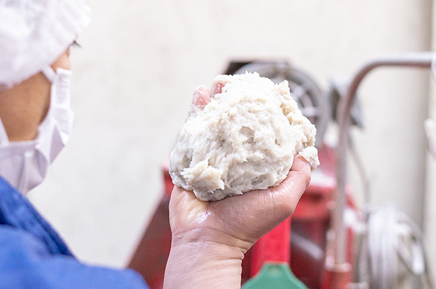 スキルよりも人柄重視の採用で、信頼される商品をつくり、笑顔を届ける