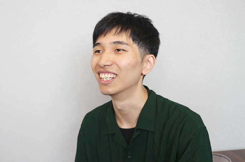 Uターンで島根事業所に就職したITエンジニアの須ケ牟田 稔さん