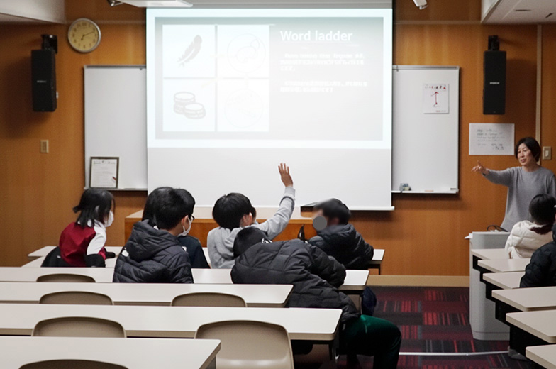 高校生の積極的な参加を促す授業で、異文化への関心を広げる