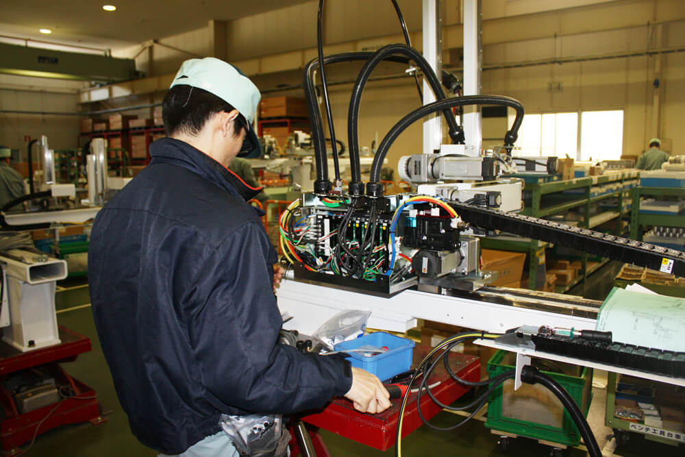 求めるのは自分で考えて行動できる人材