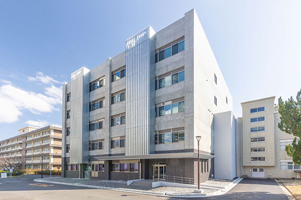 島根大学材料エネルギー学部の様子